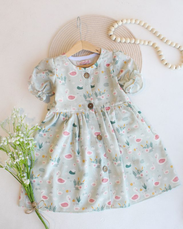 پیراهن دریاچه قو