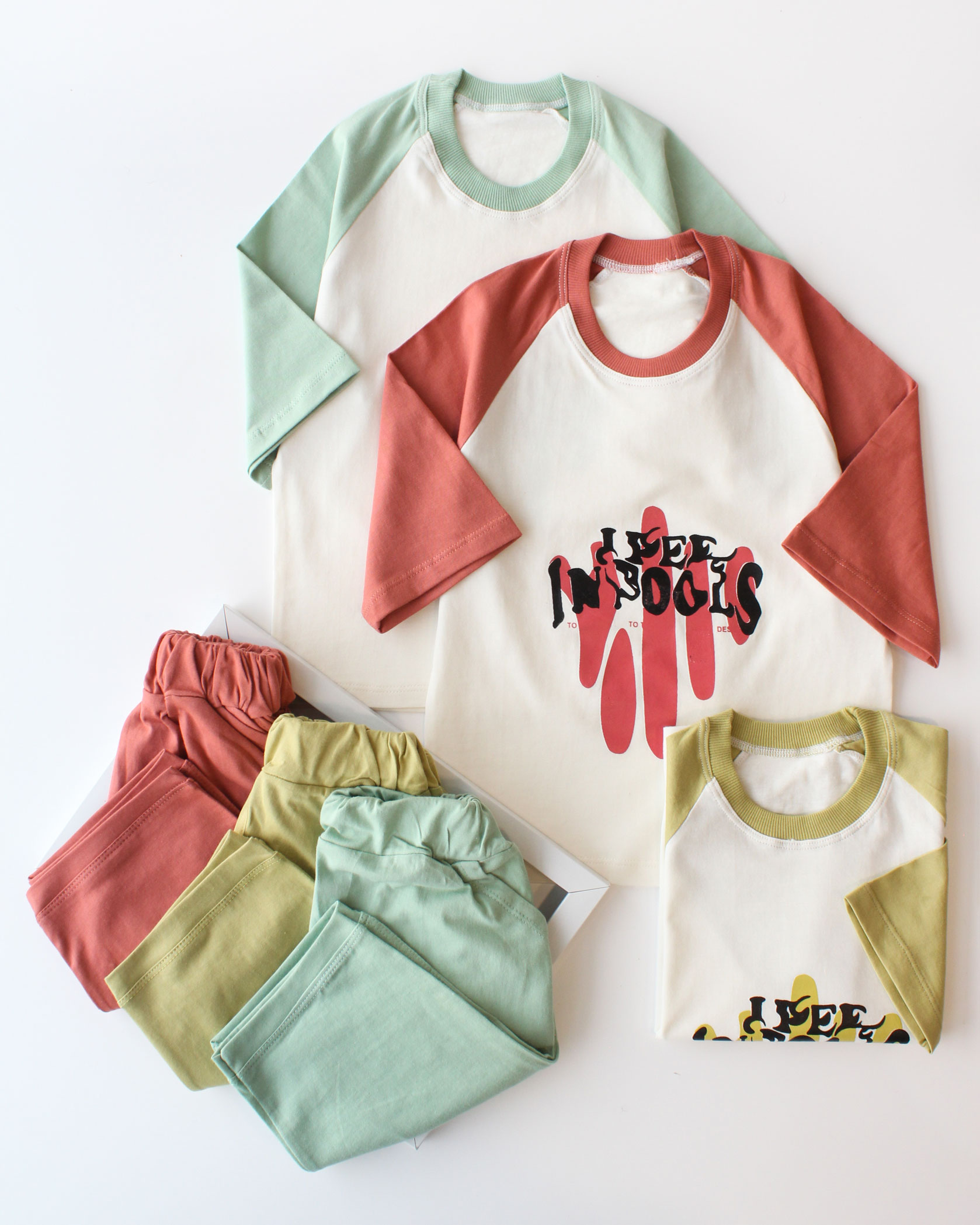 تیشرت شلوارک لش اینپولز تیشرت شلوارک لش اینپولز